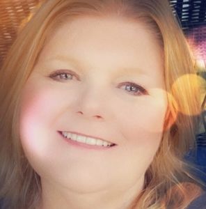 Meet your Posher, Alisa